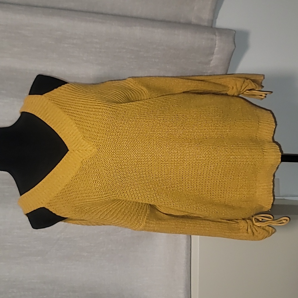 Primark Cold shoulder sweater
